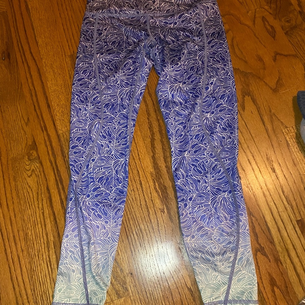 vineyard vines leggings!